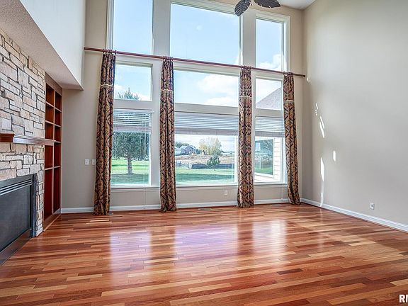 5th image of 6334 Whispering Pine Dr