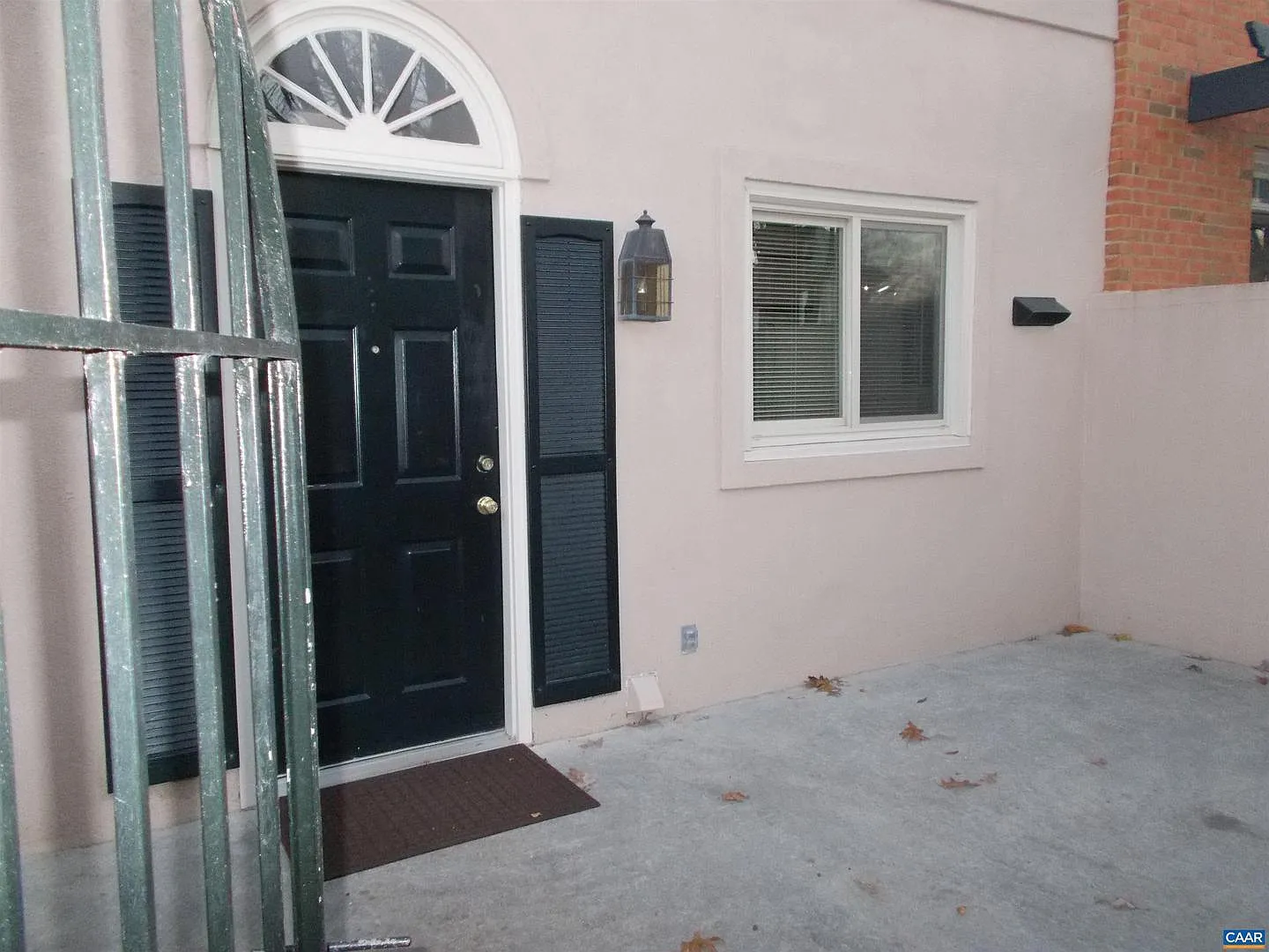 1578 Garden Ct — Photo 4