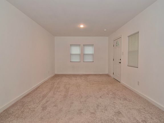 4th image of 601 Jefferson Drive