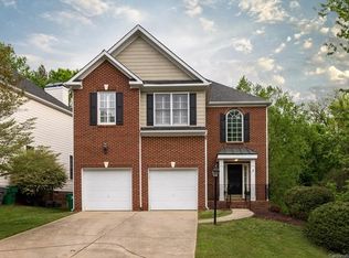 1935 Dearmon Dr, Charlotte, NC 28205