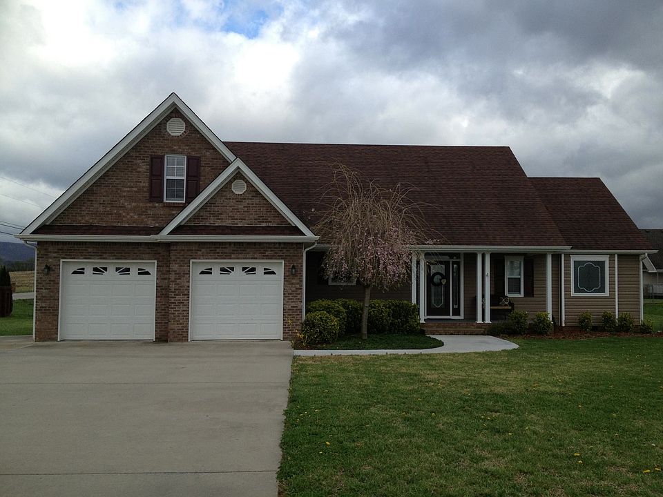 1st image of 23 Charlotte Dr