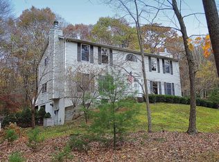 114 Ranger Rd, Greeley, PA 18425