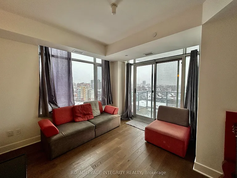 255 Bay St #910 — Photo 12