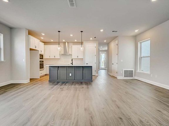 The Maitland - Dining Room