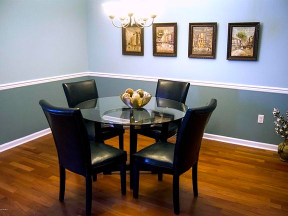 4th image of 225 Satinwood Dr