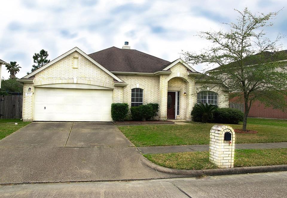 1st image of 4923 Quiet Canyon Dr