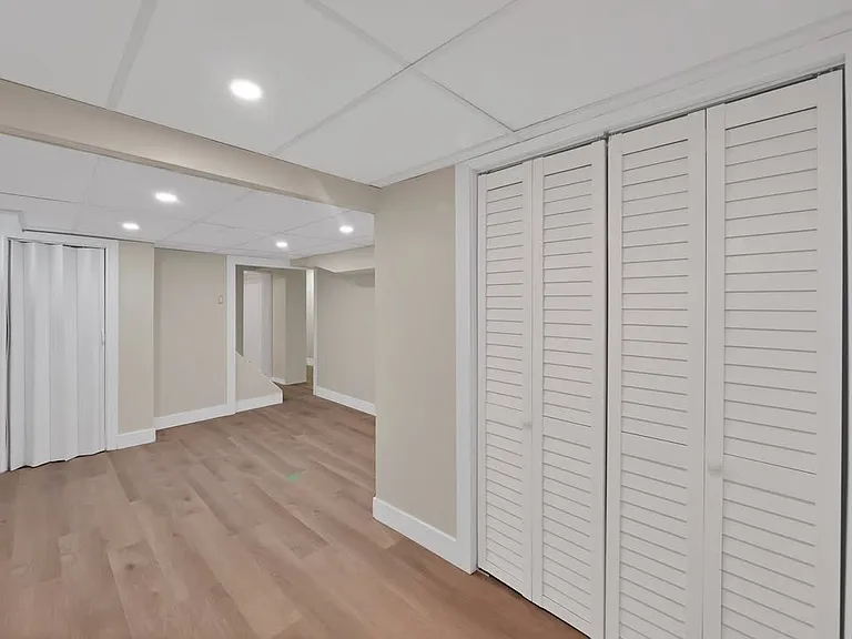 597 Upper Ottawa St #2 — Photo 8