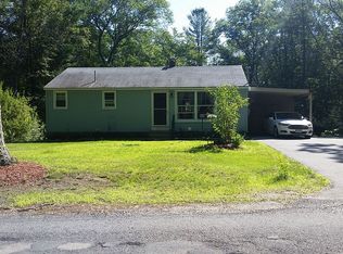 25 Legg St, Millville, MA 01529