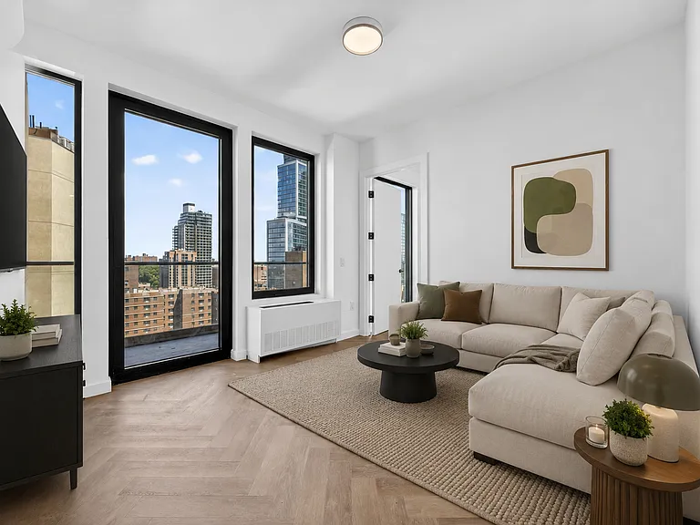 104 Fleet Pl #10D — Photo 2