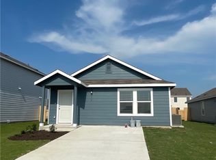 136 Jack Browning Dr, Jarrell, TX 76537