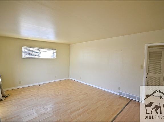 5th image of 422 E Hollywood Ave