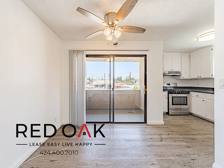 8614 Woodley Ave #315 — Photo 6