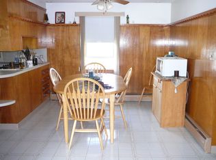 165 Capuano Ave, Cranston, RI 02920