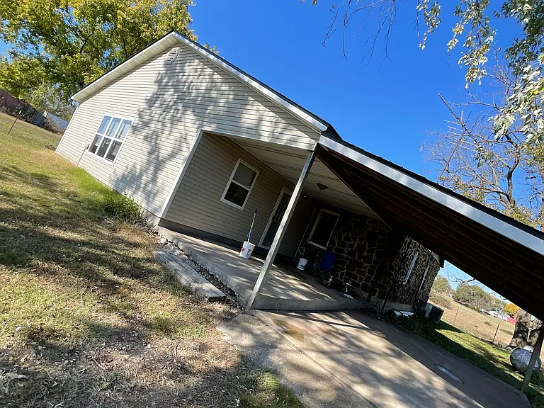 Cox Rd — Photo 19