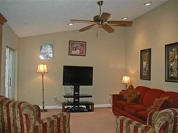 4th image of 198 Holderness Dr