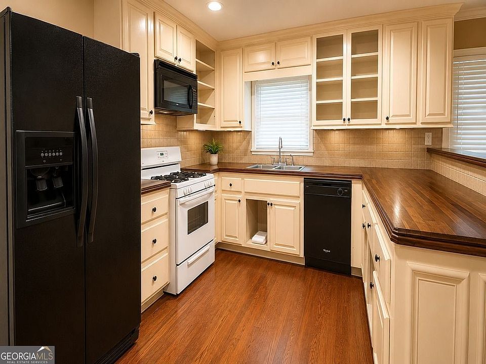 2nd image of 2732 Oldknow Dr NW