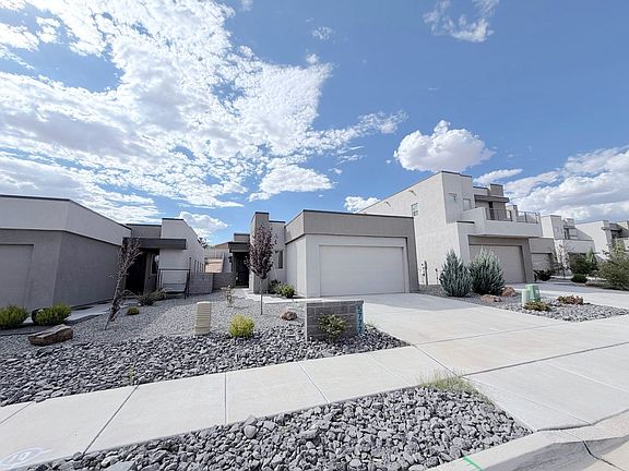 2nd image of 5777 Cosmo Ct NE