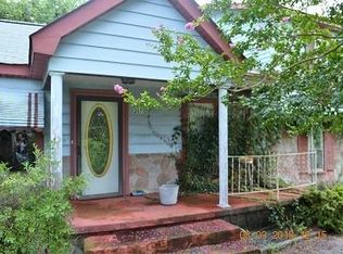 207 S Stribling St, Seneca, SC 29678