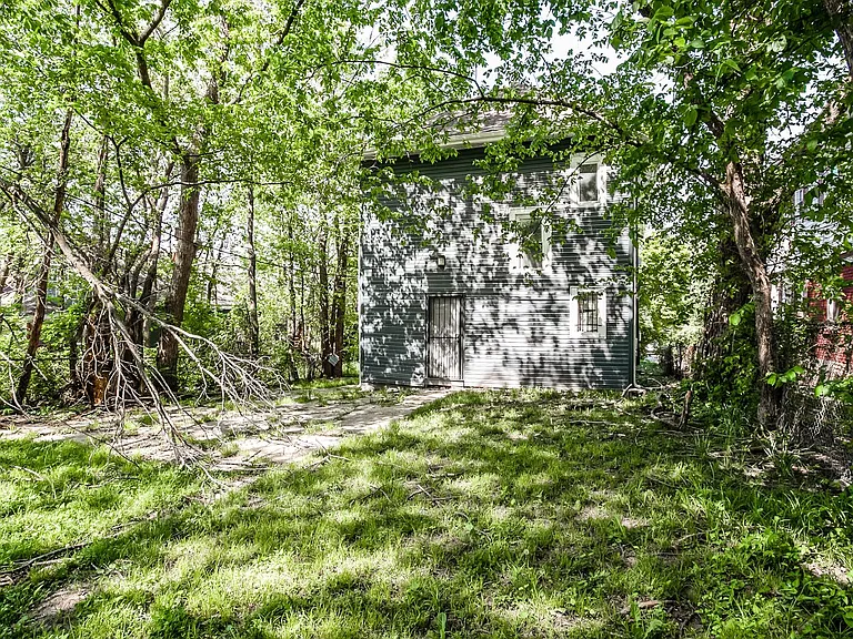 3233 Park Ave — Photo 21