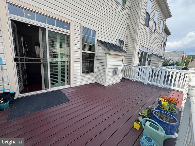 1604 Sebring Ct — Photo 34