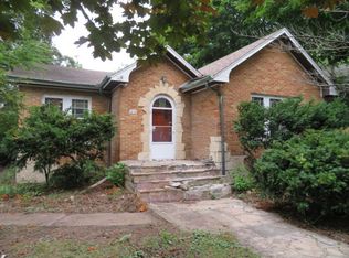 210 N River Rd, Fox River Grove, IL 60021