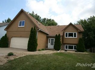 10461 Drake St NW, Coon Rapids, MN 55433