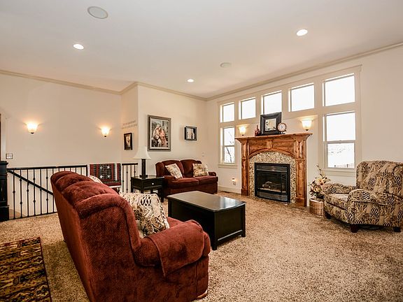 5th image of 226 Tollgate Pl