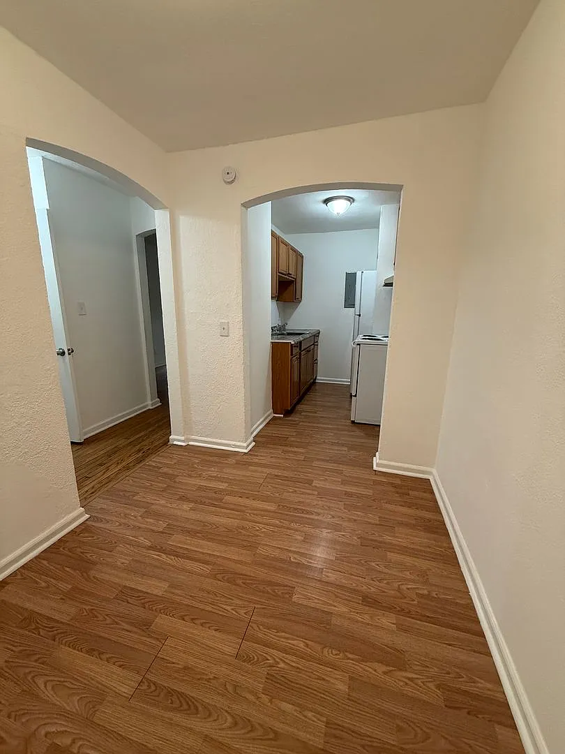 Torrey Hill Dr — Photo 2