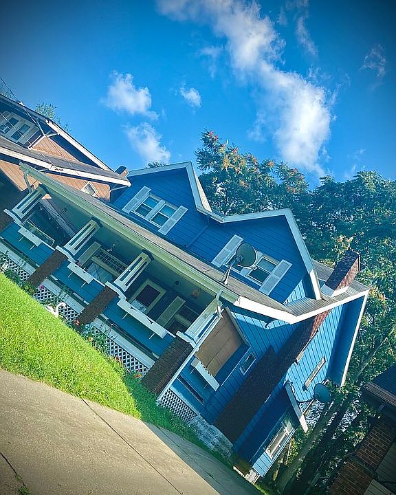 2nd image of 315 E Lucius Ave