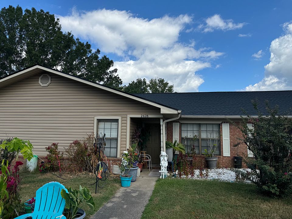 1st image of 2628 W C St