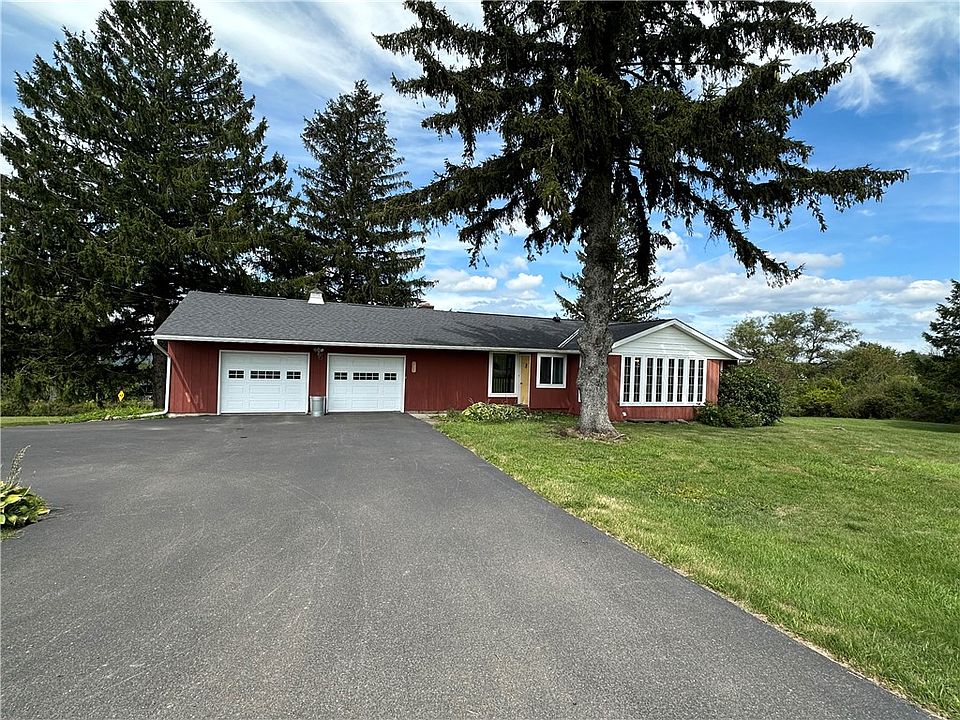 1st image of 143 Burdick Medbury Rd