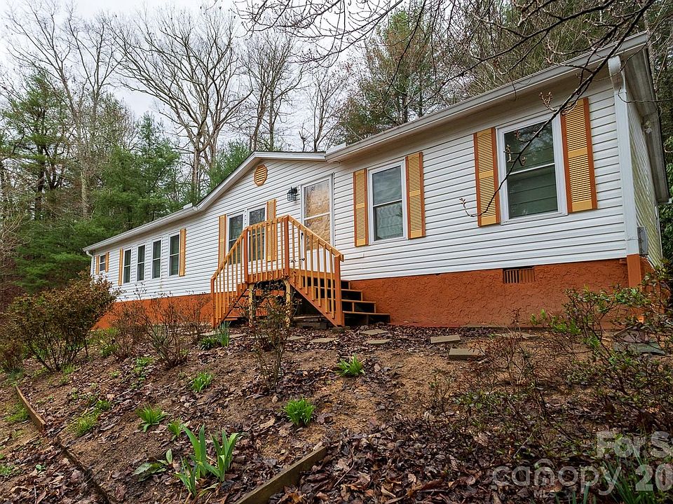 1st image of 10 Savannah Cir