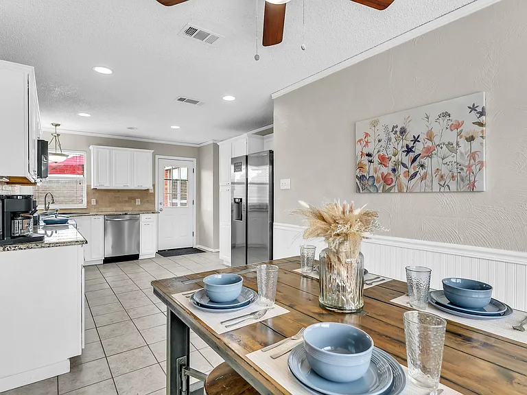 600 Ashcrest Ct — Photo 11