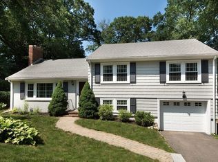 25 Colonial Rd, Hingham, MA 02043