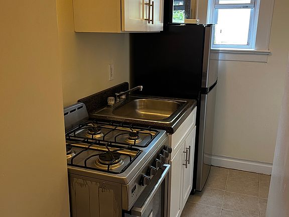 5th image of 30 Lenox Ave #D8e26b823