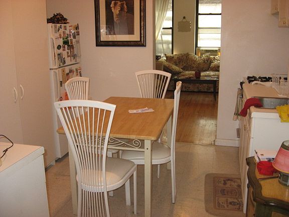 3rd image of 334 E 77th St APT 3