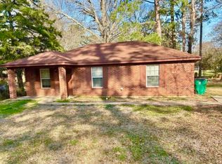 930 Patterson St, Carthage, TX 75633