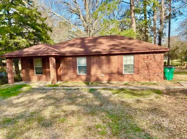 930 Patterson St, Carthage, TX 75633