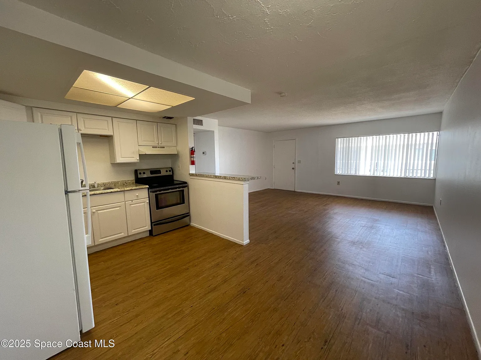 2 bed, 1.0 bath, 850 sqft, $990 — Photo 4