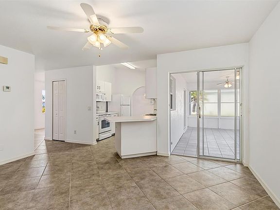 5th image of 25444 Alicante Dr