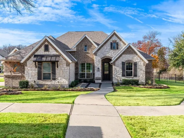 913 Majestic Ct, Heath, TX 75032