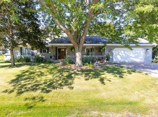 4095 Western Dr, Oshkosh, WI 54901