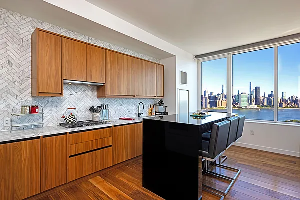 Sold by Compass | media 4