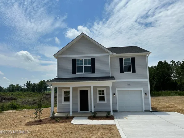 204 Laurel Lake Road, Salemburg, NC 28385