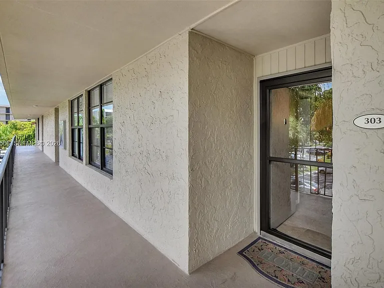 14 Royal Palm Way #303 — Photo 19