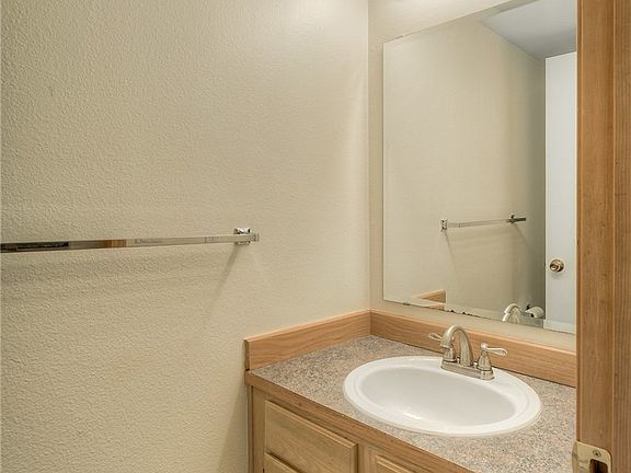 5th image of 15333 31st Ave SW