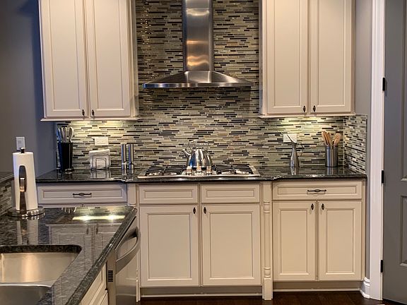 4th image of 49672 Shire Ln #38