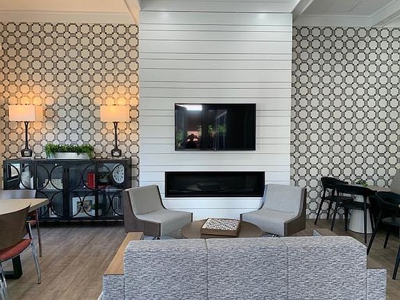 4th image of 6563 Cotton Wood Cir APT G