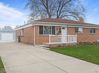 3235 Earl Dr, Warren, MI 48092