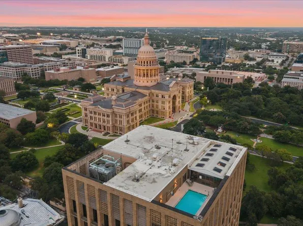 1122 Colorado St #1004, Austin, TX 78701